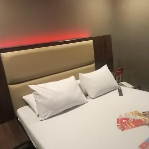 酒店 崇光木街帕酒店, 帕赛