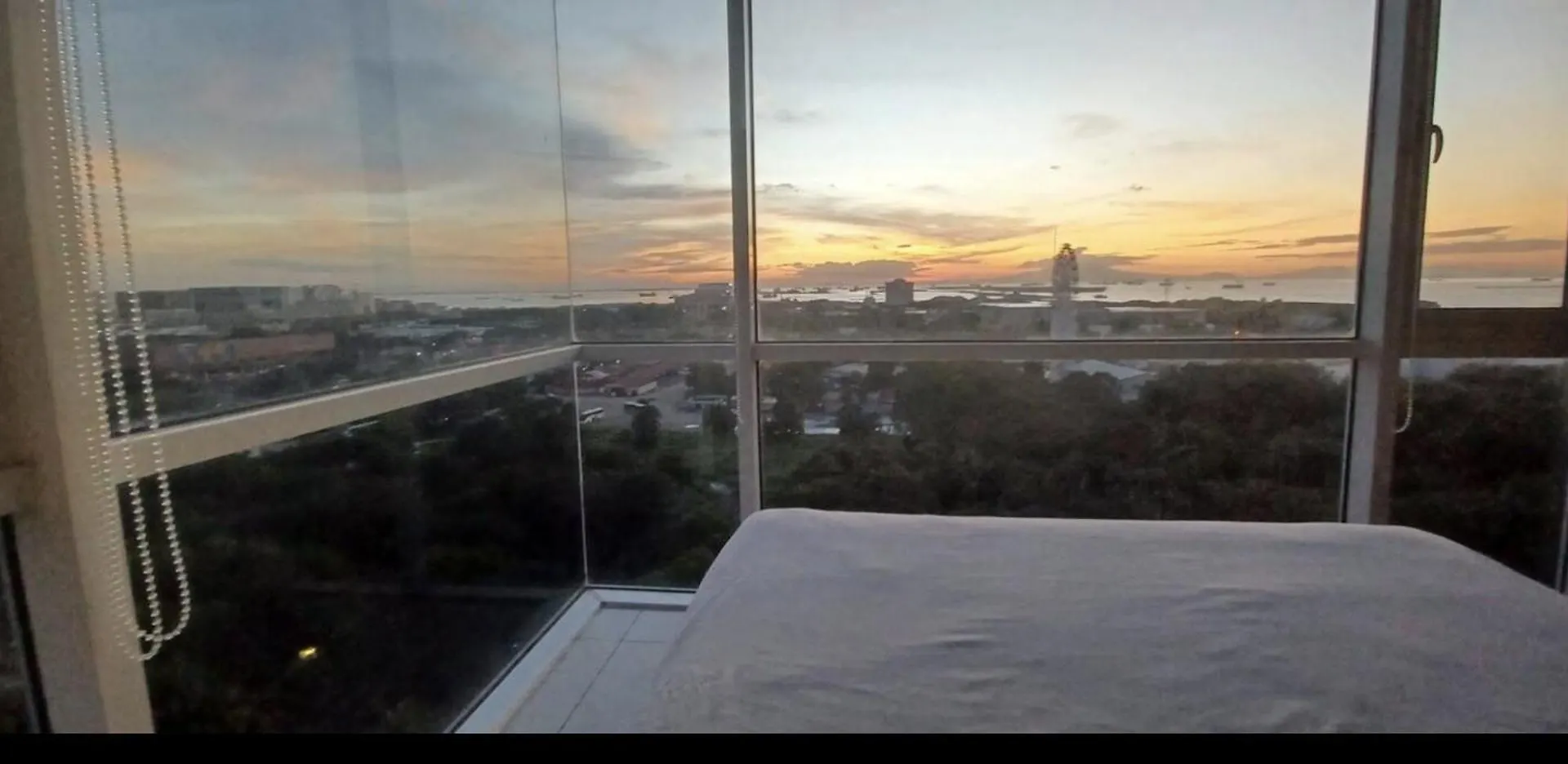 1Br Deluxe At Breeze Residences Manila Bay Sunset View Near Moa Pasay